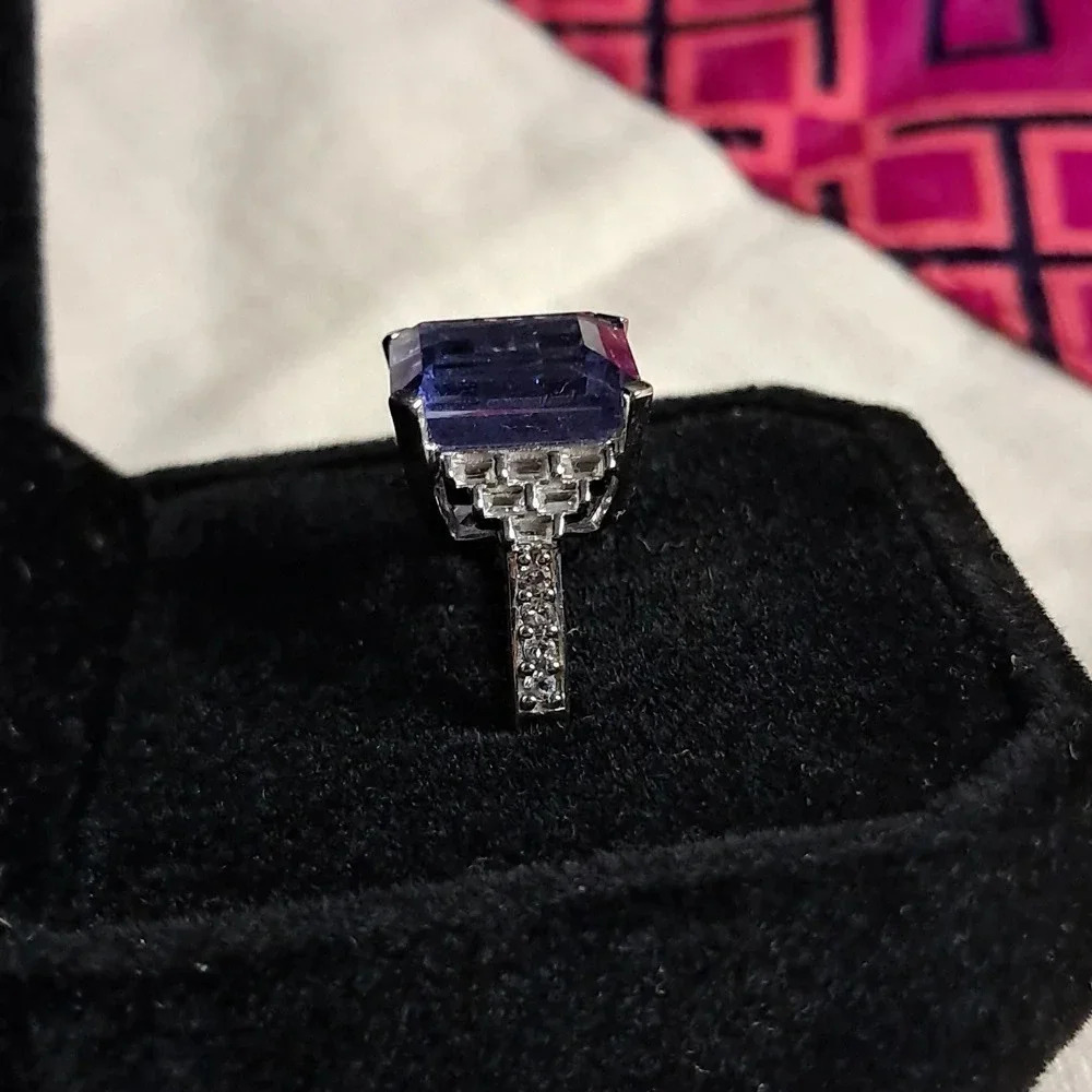 Natural Color Change Fluorite & White Topaz Ring. - Picture 5 of 9